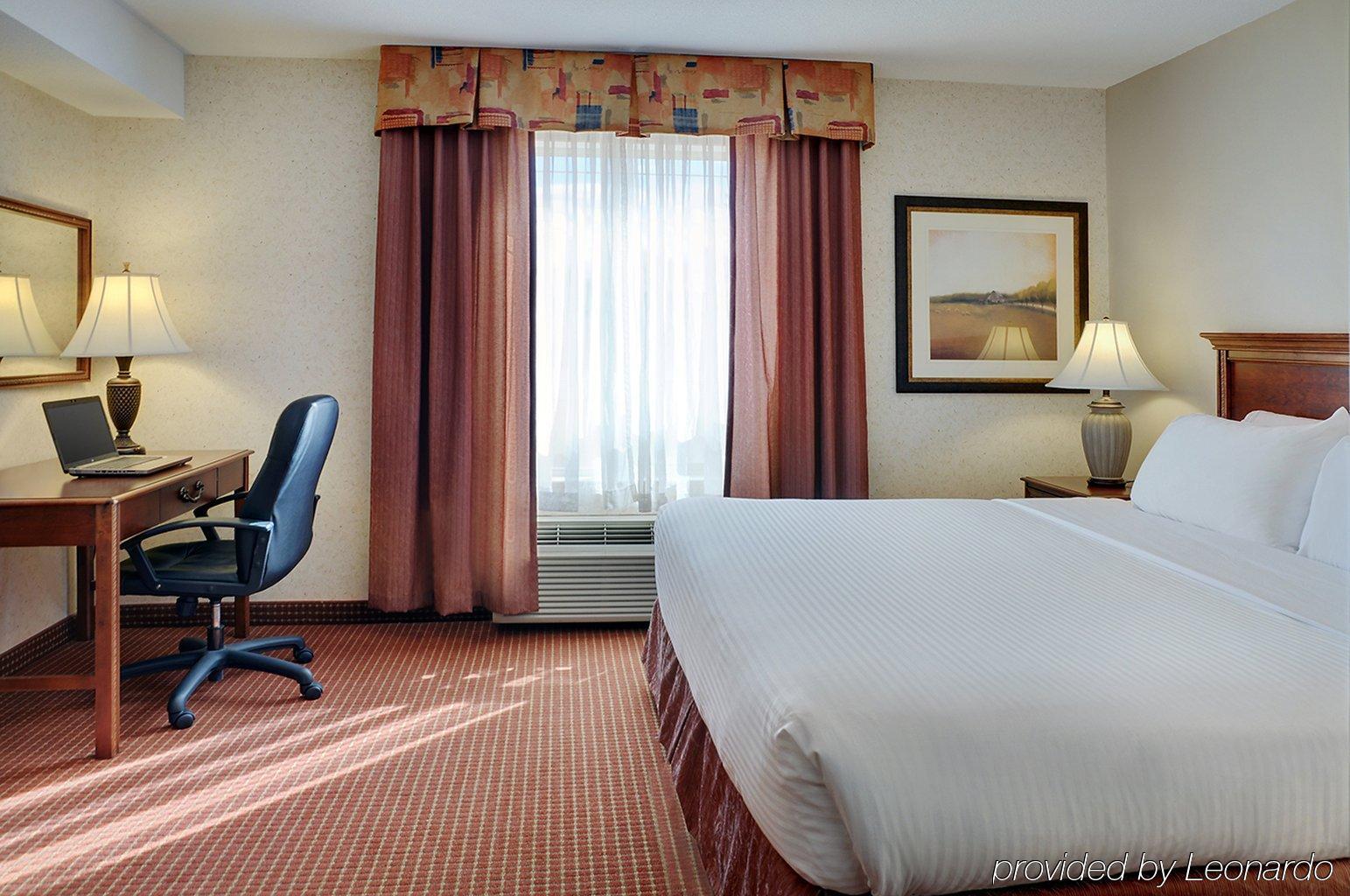 Coast Grimshaw Hotel & Suites Экстерьер фото